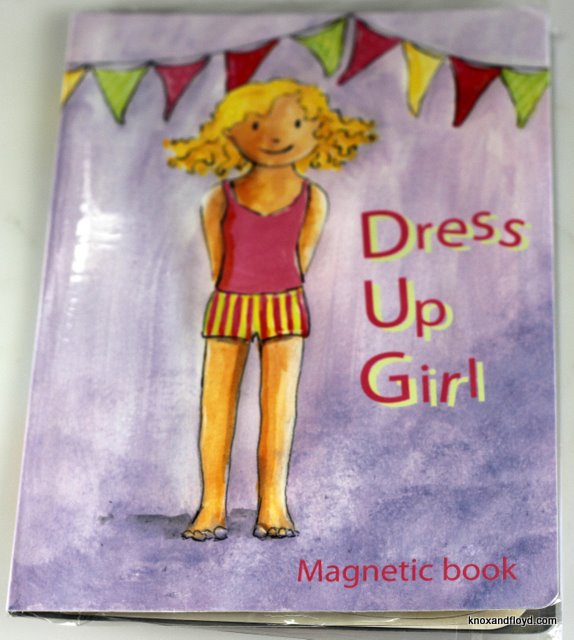 Magnetic play set - dress-up Girl